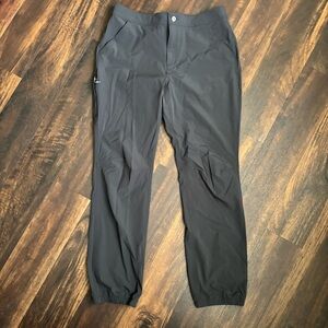 EMS Pants Mens 36 charcoal color Stretch Hiking Outdoor Zip Pocket Lightweight